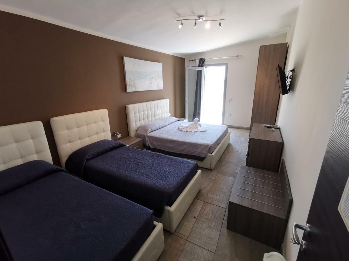 Samana B&B Con Spiaggia Privata A Пунта-Прошутто Екстер'єр фото